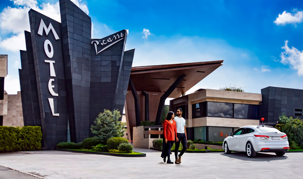 Motel Picasso Lerma 2023 visto desde las afueras del inmueble