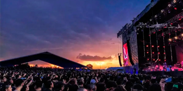 Hell and Hevaen en Foro Pegaso Toluca