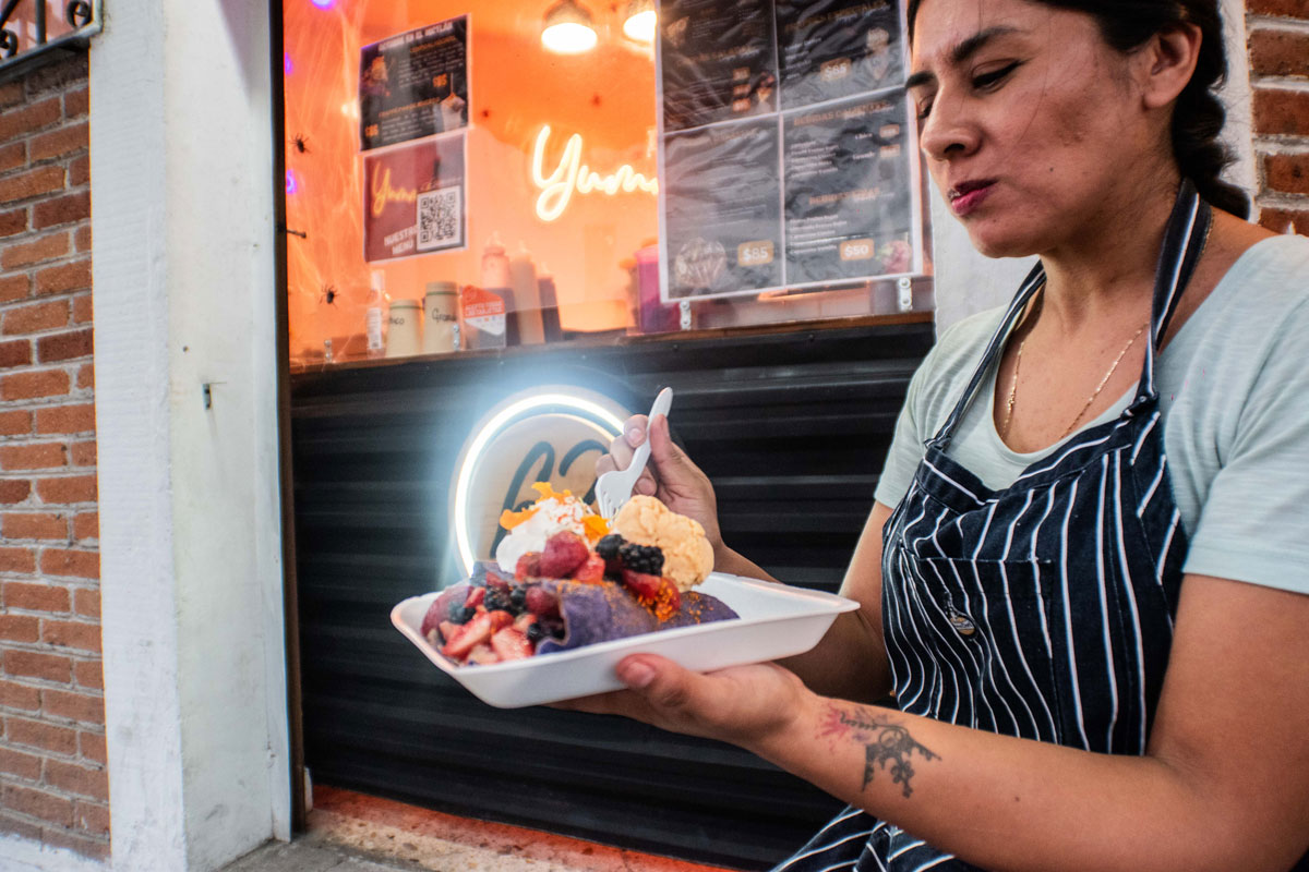 pan de muerto en toluca con estas crepas de cempasuchil en crepería 63