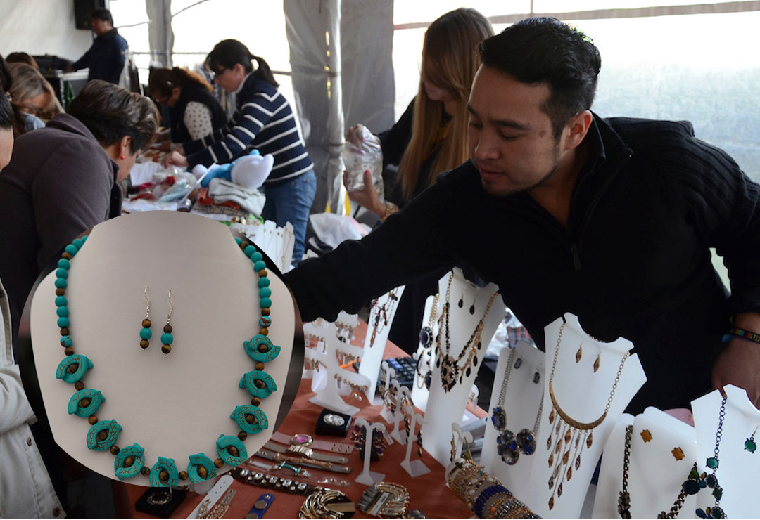 Bazar en Toluca, accesorio, persona vendiendo.