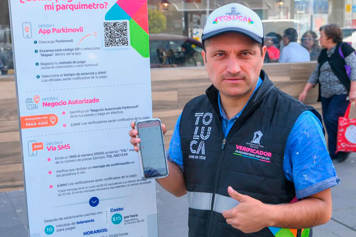 personal de toluca explicando parquímetros virtuales toluca con kigo parkimovil
