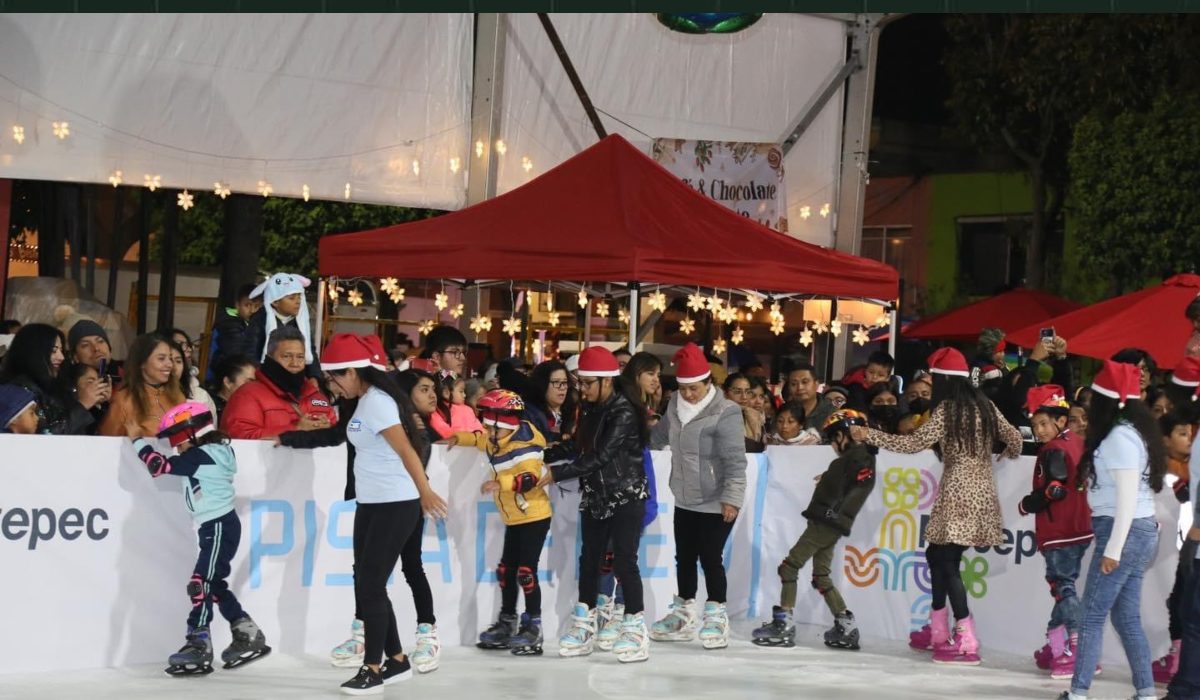 ¿Cuáles son los horarios de la pista de hielo Metepec 2023?