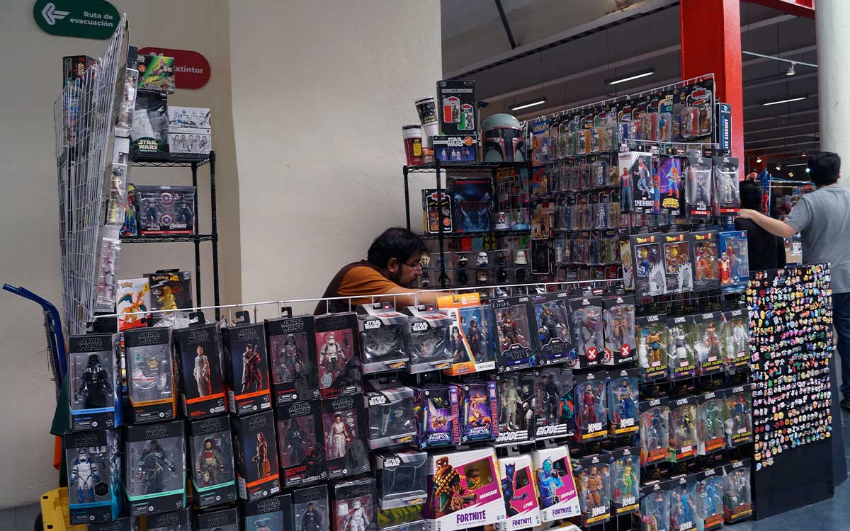 vendedores de mega bazar retro de juguetes en Toluca