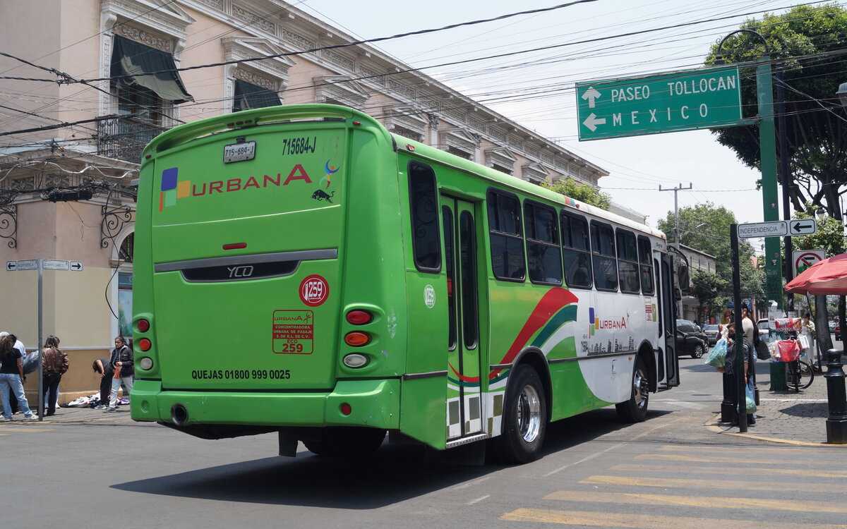 donde tomo el camion para ir al zoologico de zacango desde toluca
