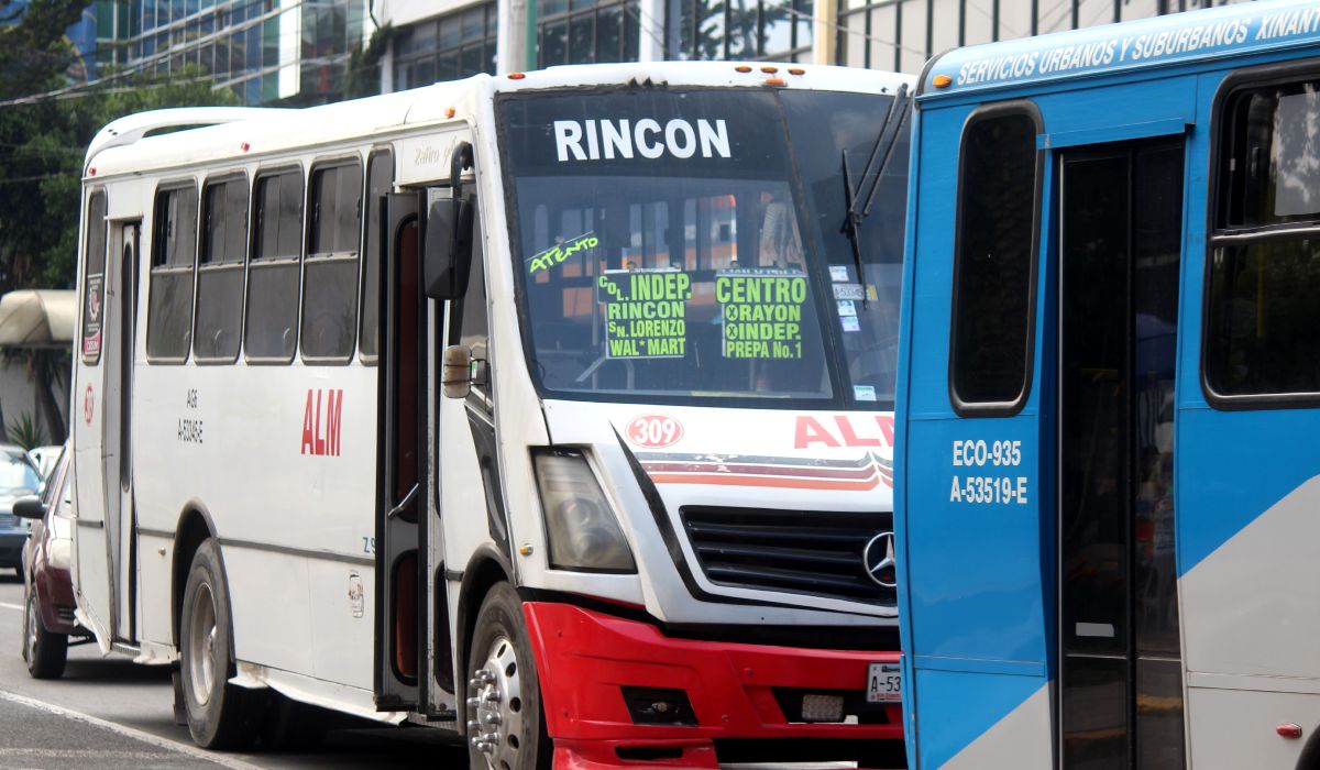 Lista de canciones que no pueden faltar en el transporte público de Toluca