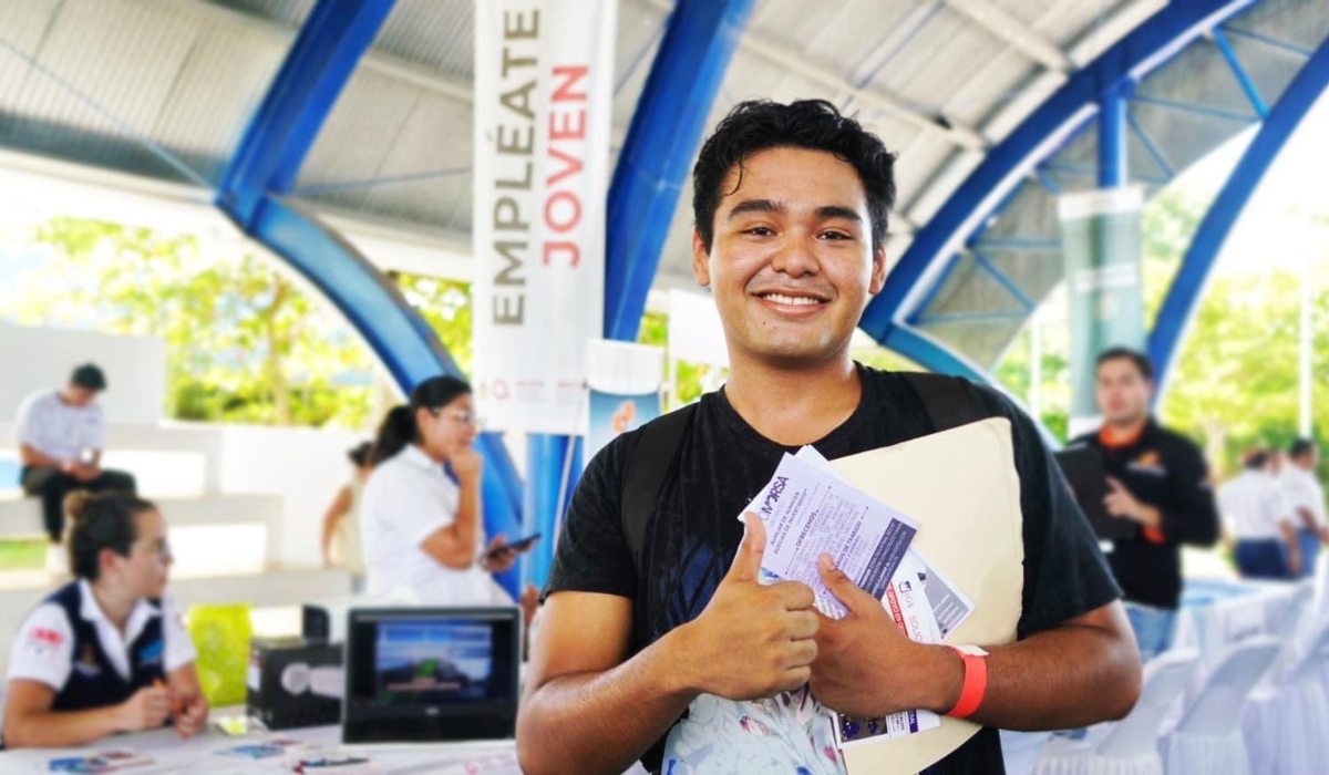 Requisitos para solicitar la beca que entrega a los jóvenes $7,572 pesos mensuales