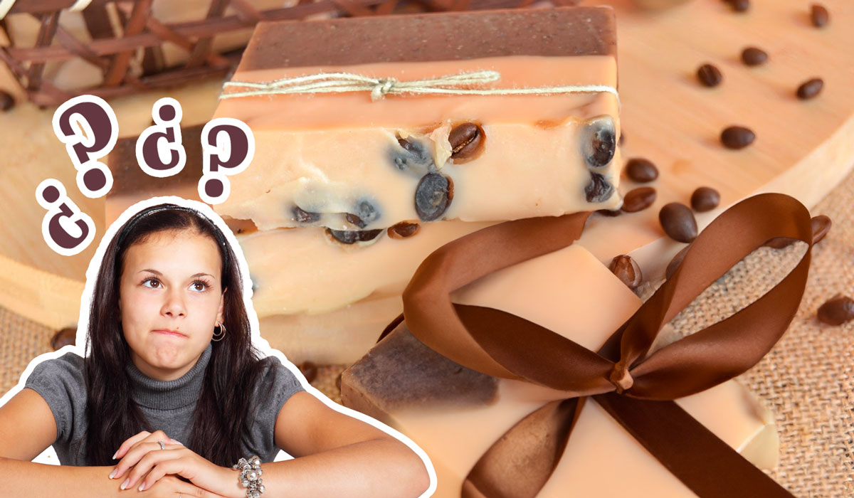 Iniciar tu propio negocio de jabones exfoliantes de café; checa los ingredientes, pasos a seguir y algunos tips para que puedas venderlos.