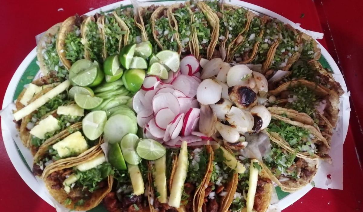 En este puesto del Valle de Toluca venden los mejores tacos de tripa ¿Será?
