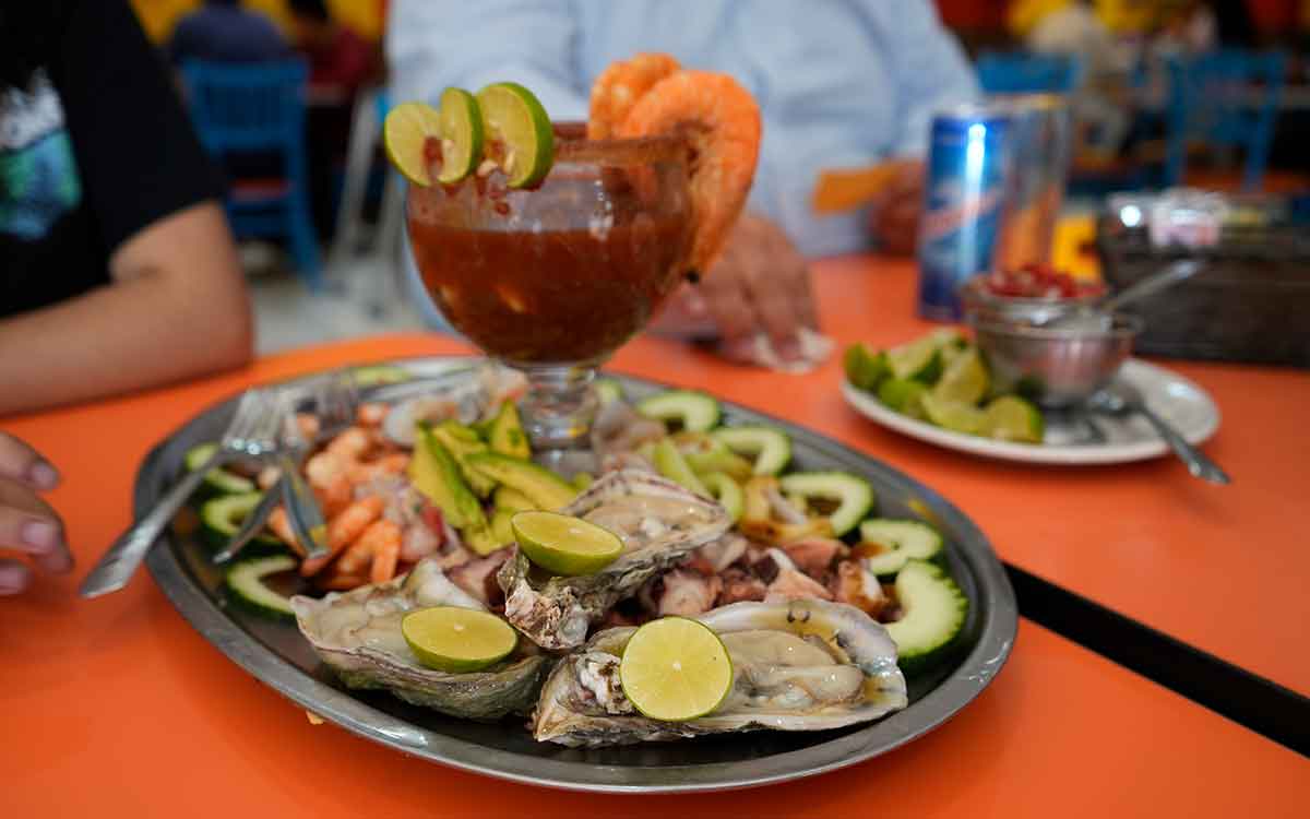 Mariscos servidos para consumo en un restaurante