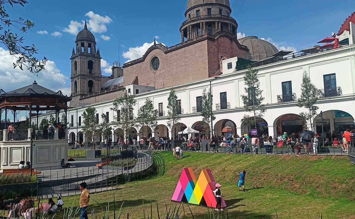 Galería Subterránea en la plaza González Arratia en Toluca