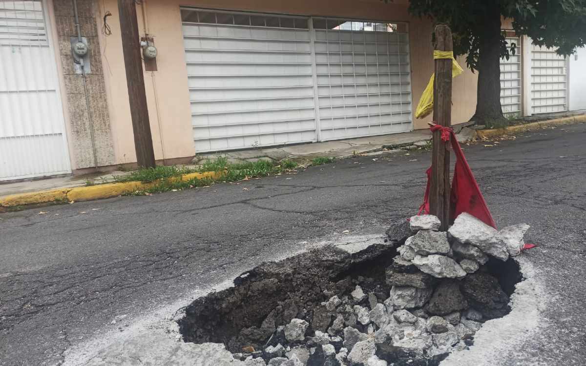 toluca contoinua con baches en temporada de lluvia