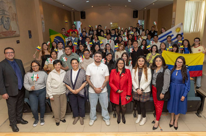 UAEMéx da la bienvenida a alumnos de movilidad nacional, internacional e indígena